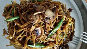 Homemade chowmein recipe with Indian spices